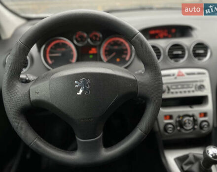 Сірий Пежо 308, об'ємом двигуна 1.6 л та пробігом 269 тис. км за 4444 $, фото 51 на Automoto.ua