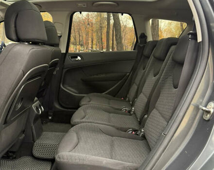 Серый Пежо 308, объемом двигателя 1.6 л и пробегом 330 тыс. км за 4400 $, фото 14 на Automoto.ua