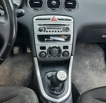 Сірий Пежо 308, об'ємом двигуна 1.6 л та пробігом 203 тис. км за 6300 $, фото 11 на Automoto.ua