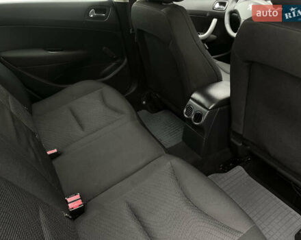 Сірий Пежо 308, об'ємом двигуна 1.6 л та пробігом 269 тис. км за 4444 $, фото 52 на Automoto.ua