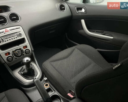 Сірий Пежо 308, об'ємом двигуна 1.6 л та пробігом 269 тис. км за 4444 $, фото 48 на Automoto.ua