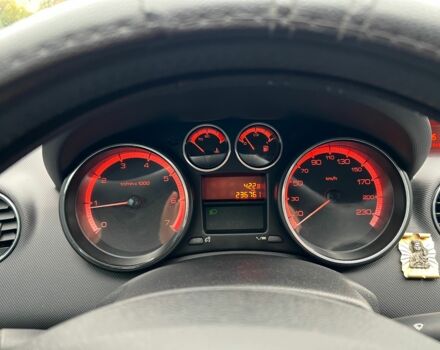 Сірий Пежо 308, об'ємом двигуна 1.6 л та пробігом 236 тис. км за 4800 $, фото 11 на Automoto.ua