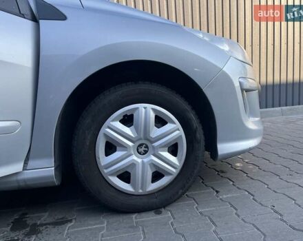 Сірий Пежо 308, об'ємом двигуна 1.6 л та пробігом 161 тис. км за 5500 $, фото 3 на Automoto.ua