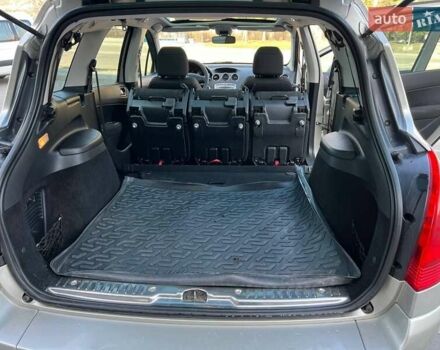 Серый Пежо 308, объемом двигателя 1.6 л и пробегом 316 тыс. км за 5300 $, фото 14 на Automoto.ua