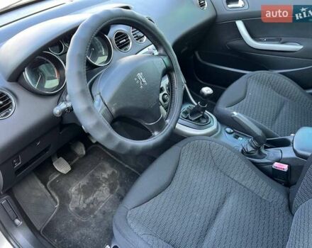 Серый Пежо 308, объемом двигателя 1.6 л и пробегом 316 тыс. км за 5300 $, фото 7 на Automoto.ua