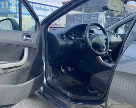 Серый Пежо 308, объемом двигателя 1.6 л и пробегом 253 тыс. км за 5000 $, фото 7 на Automoto.ua