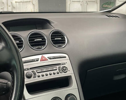 Серый Пежо 308, объемом двигателя 1.6 л и пробегом 285 тыс. км за 4400 $, фото 17 на Automoto.ua