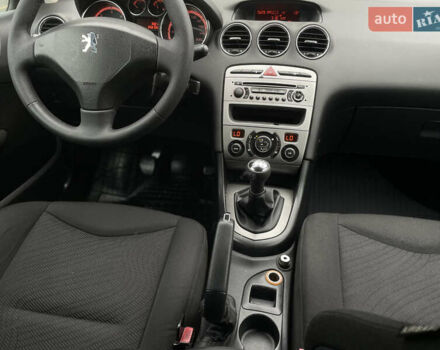 Сірий Пежо 308, об'ємом двигуна 1.6 л та пробігом 269 тис. км за 4444 $, фото 49 на Automoto.ua