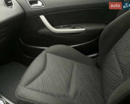 Сірий Пежо 308, об'ємом двигуна 1.6 л та пробігом 269 тис. км за 4444 $, фото 63 на Automoto.ua