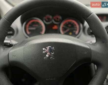 Сірий Пежо 308, об'ємом двигуна 1.6 л та пробігом 269 тис. км за 4444 $, фото 59 на Automoto.ua