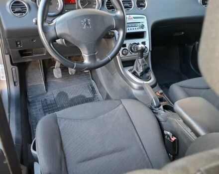 Серый Пежо 308, объемом двигателя 1.6 л и пробегом 217 тыс. км за 4200 $, фото 5 на Automoto.ua