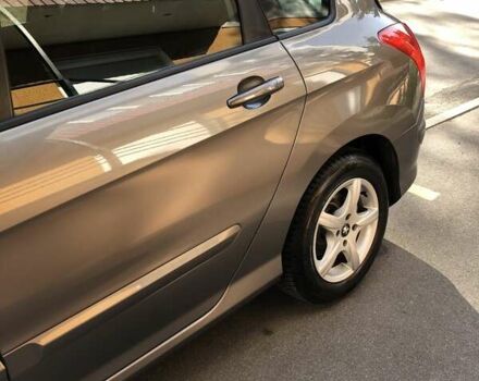 Серый Пежо 308, объемом двигателя 1.6 л и пробегом 189 тыс. км за 5300 $, фото 4 на Automoto.ua
