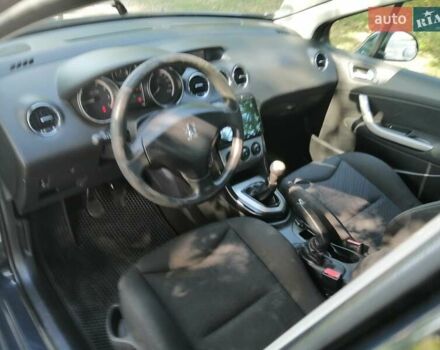 Пежо 308 2009 в Ровно на Automoto.ua Серый Пежо 308, объемом двигателя 1.6 л и пробегом 237 тыс. км за 4650 $, фото 33 на Automoto.ua