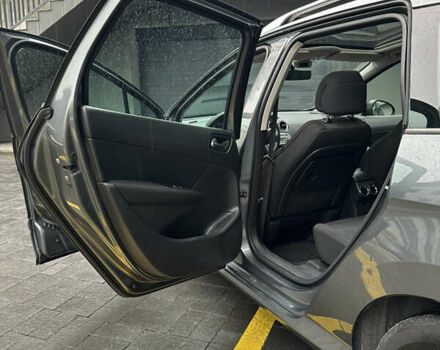 Серый Пежо 308, объемом двигателя 1.6 л и пробегом 247 тыс. км за 4250 $, фото 13 на Automoto.ua