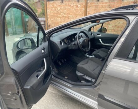 Сірий Пежо 308, об'ємом двигуна 1.6 л та пробігом 290 тис. км за 4450 $, фото 10 на Automoto.ua