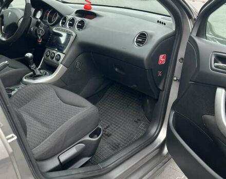 Сірий Пежо 308, об'ємом двигуна 1.6 л та пробігом 165 тис. км за 5999 $, фото 52 на Automoto.ua