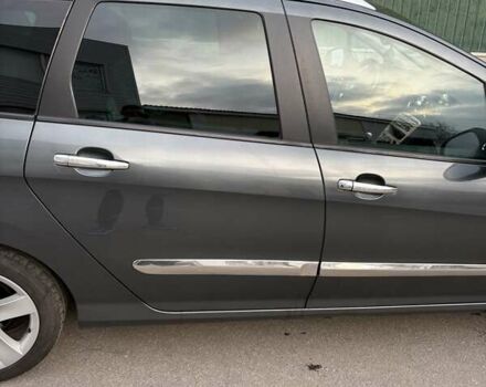 Серый Пежо 308, объемом двигателя 1.56 л и пробегом 277 тыс. км за 5200 $, фото 9 на Automoto.ua