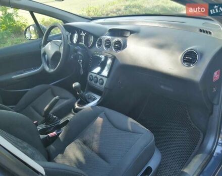 Пежо 308 2009 в Ровно на Automoto.ua Серый Пежо 308, объемом двигателя 1.6 л и пробегом 237 тыс. км за 4650 $, фото 28 на Automoto.ua