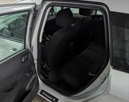 Серый Пежо 308, объемом двигателя 1.6 л и пробегом 202 тыс. км за 5250 $, фото 12 на Automoto.ua