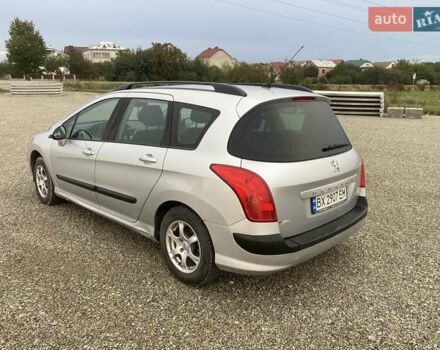 Пежо 308 2009 в Тернополе на Automoto.ua Серый Пежо 308, объемом двигателя 1.6 л и пробегом 277 тыс. км за 5600 $, фото 4 на Automoto.ua