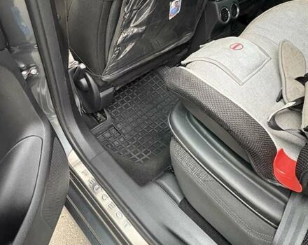 Серый Пежо 308, объемом двигателя 1.56 л и пробегом 277 тыс. км за 5200 $, фото 14 на Automoto.ua