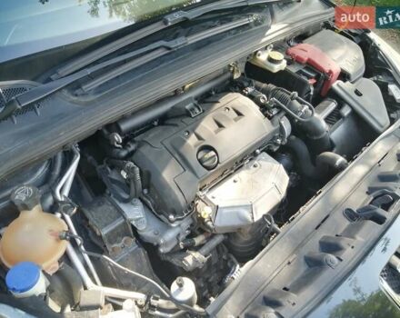 Пежо 308 2009 в Ровно на Automoto.ua Серый Пежо 308, объемом двигателя 1.6 л и пробегом 237 тыс. км за 4650 $, фото 22 на Automoto.ua