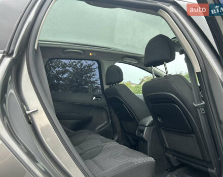 Сірий Пежо 308, об'ємом двигуна 1.6 л та пробігом 165 тис. км за 5999 $, фото 54 на Automoto.ua