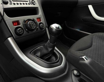 Сірий Пежо 308, об'ємом двигуна 1.6 л та пробігом 255 тис. км за 4600 $, фото 13 на Automoto.ua