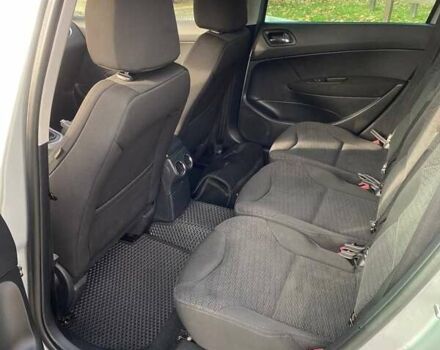 Серый Пежо 308, объемом двигателя 1.56 л и пробегом 255 тыс. км за 5400 $, фото 15 на Automoto.ua