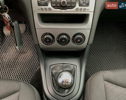 Серый Пежо 308, объемом двигателя 1.6 л и пробегом 234 тыс. км за 5990 $, фото 28 на Automoto.ua