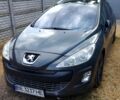 Серый Пежо 308, объемом двигателя 1.6 л и пробегом 180 тыс. км за 5600 $, фото 1 на Automoto.ua