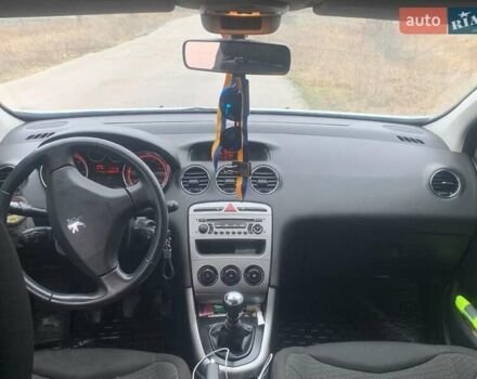 Серый Пежо 308, объемом двигателя 1.6 л и пробегом 240 тыс. км за 5800 $, фото 5 на Automoto.ua