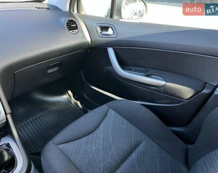 Сірий Пежо 308, об'ємом двигуна 1.6 л та пробігом 250 тис. км за 6490 $, фото 17 на Automoto.ua