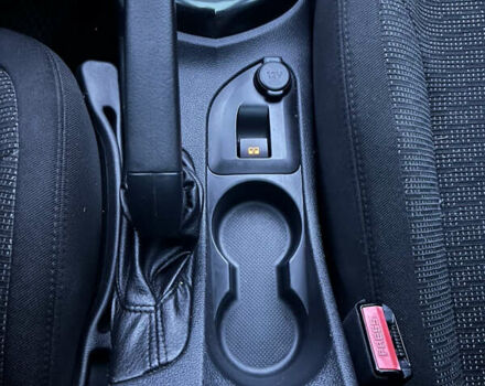 Сірий Пежо 308, об'ємом двигуна 1.56 л та пробігом 309 тис. км за 6000 $, фото 34 на Automoto.ua