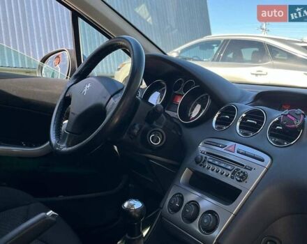 Сірий Пежо 308, об'ємом двигуна 1.6 л та пробігом 250 тис. км за 6490 $, фото 5 на Automoto.ua