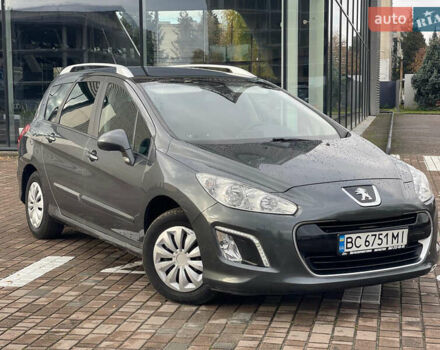 Пежо 308 2011 в Львове на Automoto.ua Серый Пежо 308, объемом двигателя 1.56 л и пробегом 278 тыс. км за 5490 $, фото 1 на Automoto.ua