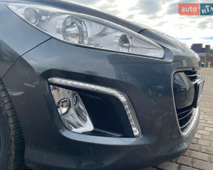 Пежо 308 2011 в Львове на Automoto.ua Серый Пежо 308, объемом двигателя 1.56 л и пробегом 278 тыс. км за 5490 $, фото 13 на Automoto.ua