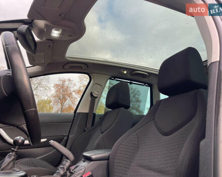 Пежо 308 2011 в Львове на Automoto.ua Серый Пежо 308, объемом двигателя 1.56 л и пробегом 278 тыс. км за 5490 $, фото 18 на Automoto.ua