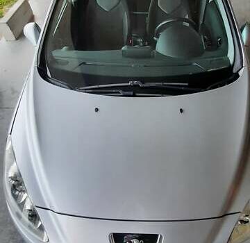 Серый Пежо 308, объемом двигателя 1.6 л и пробегом 254 тыс. км за 8500 $, фото 4 на Automoto.ua