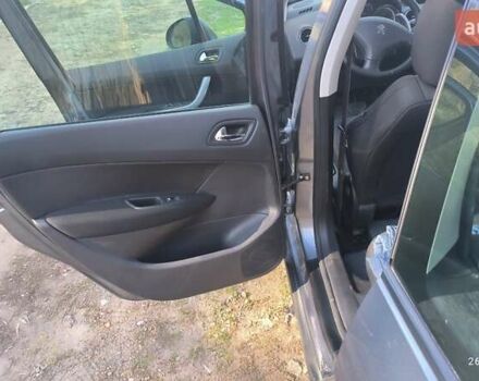 Серый Пежо 308, объемом двигателя 1.56 л и пробегом 200 тыс. км за 6950 $, фото 17 на Automoto.ua