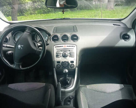 Сірий Пежо 308, об'ємом двигуна 1.56 л та пробігом 243 тис. км за 6100 $, фото 6 на Automoto.ua