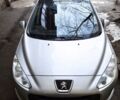 Серый Пежо 308, объемом двигателя 1.6 л и пробегом 185 тыс. км за 6500 $, фото 1 на Automoto.ua