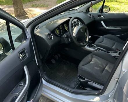 Сірий Пежо 308, об'ємом двигуна 1.56 л та пробігом 281 тис. км за 5700 $, фото 12 на Automoto.ua