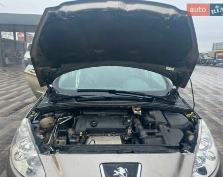 Серый Пежо 308, объемом двигателя 1.6 л и пробегом 143 тыс. км за 5500 $, фото 9 на Automoto.ua