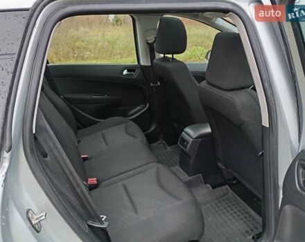 Серый Пежо 308, объемом двигателя 1.6 л и пробегом 245 тыс. км за 6000 $, фото 7 на Automoto.ua