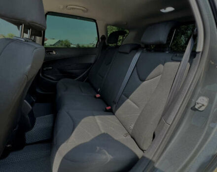 Серый Пежо 308, объемом двигателя 1.56 л и пробегом 260 тыс. км за 6500 $, фото 14 на Automoto.ua