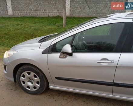 Серый Пежо 308, объемом двигателя 1.6 л и пробегом 245 тыс. км за 6000 $, фото 4 на Automoto.ua