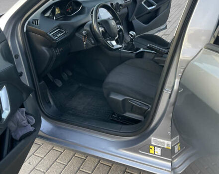 Серый Пежо 308, объемом двигателя 1.56 л и пробегом 261 тыс. км за 7700 $, фото 11 на Automoto.ua