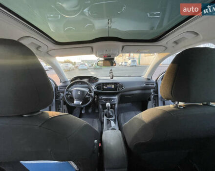 Серый Пежо 308, объемом двигателя 1.56 л и пробегом 261 тыс. км за 7700 $, фото 13 на Automoto.ua