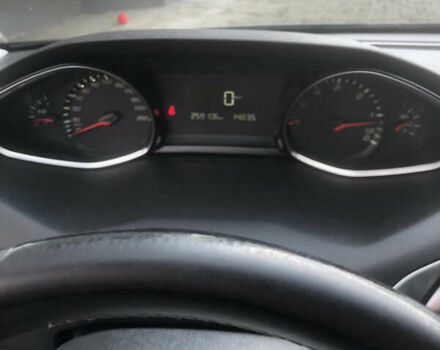 Серый Пежо 308, объемом двигателя 1.56 л и пробегом 261 тыс. км за 7700 $, фото 7 на Automoto.ua